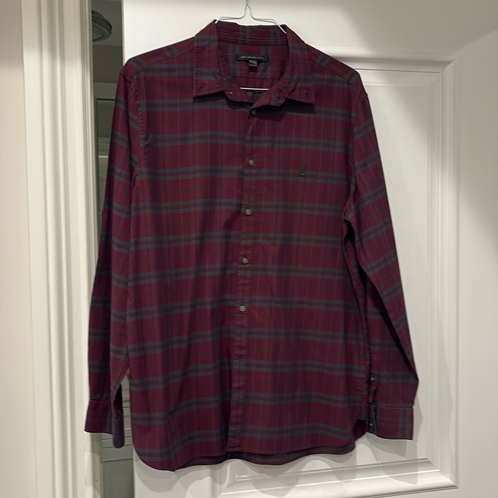 John Varvatos Button Down Peace logo